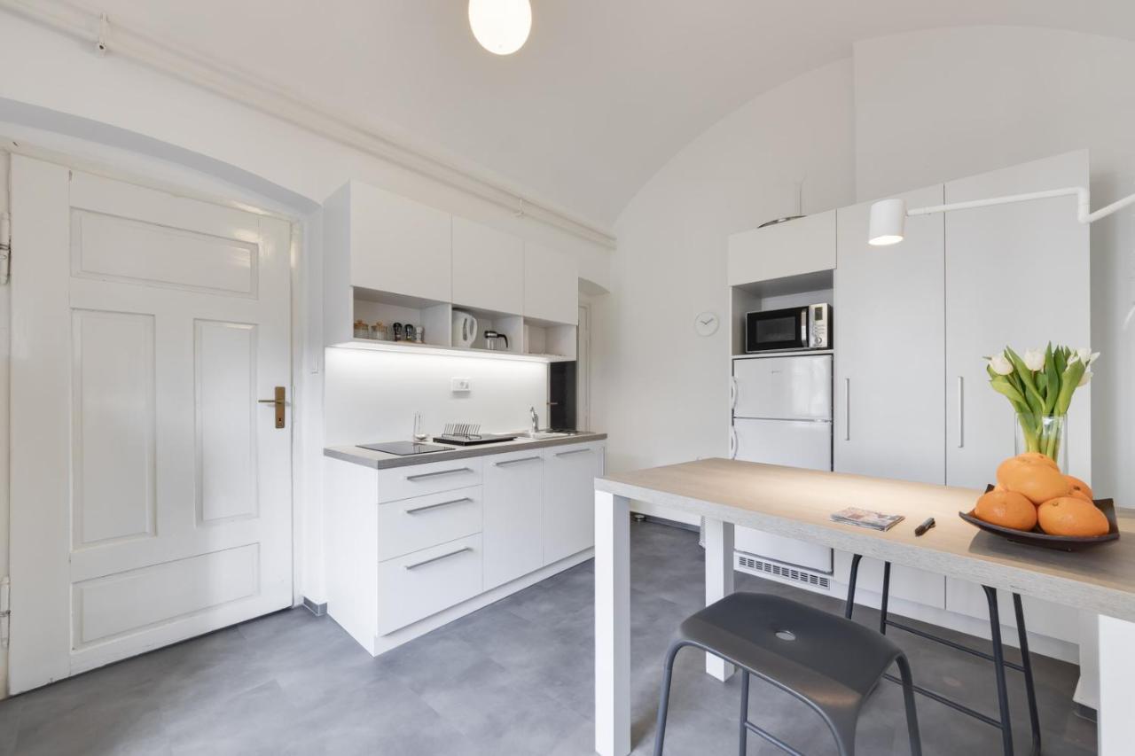 City Center Apartment With Parking Ljubljana Extérieur photo